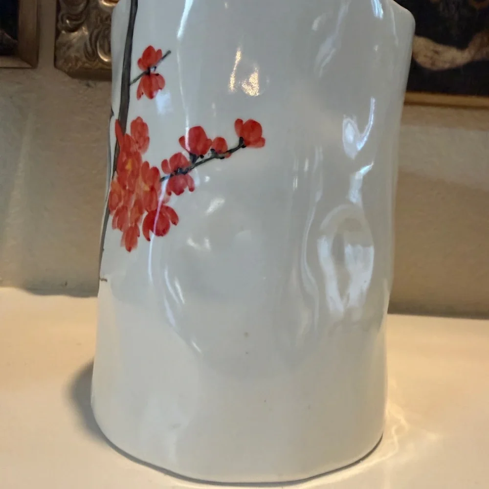 Tozai Artisanal Porcelain Vase – Bird on Cherry‎ Blossom Branch Design